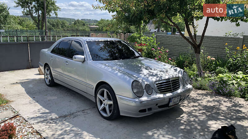 Mercedes-Benz E-Class 1999