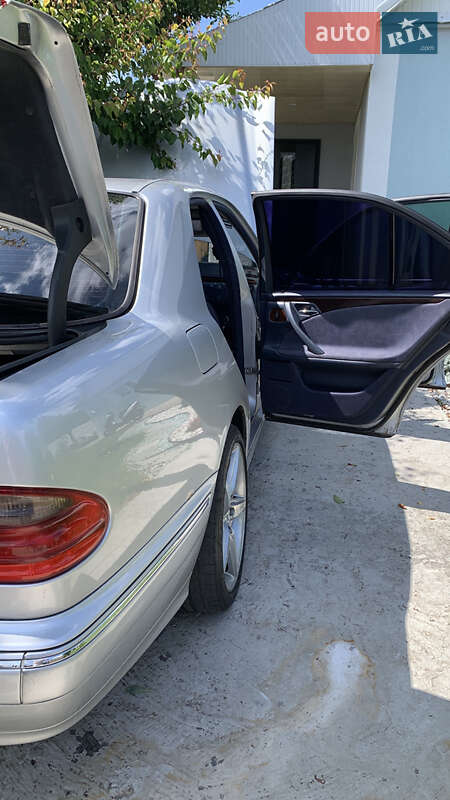 Седан Mercedes-Benz E-Class 1999 в Белой Церкви