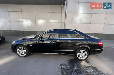 Седан Mercedes-Benz E-Class 2011 в 