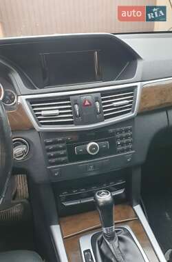 Седан Mercedes-Benz E-Class 2012 в 