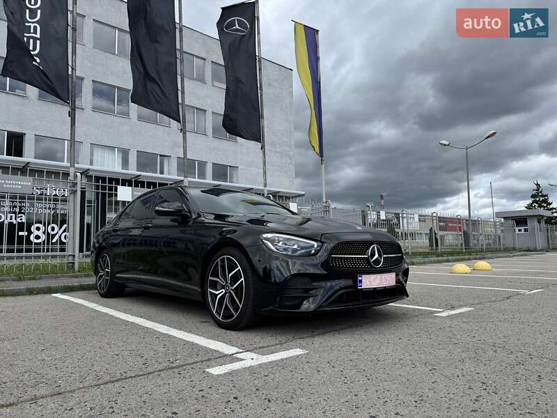 Mercedes-Benz E-Class 2023