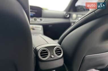 Седан Mercedes-Benz E-Class 2023 в 