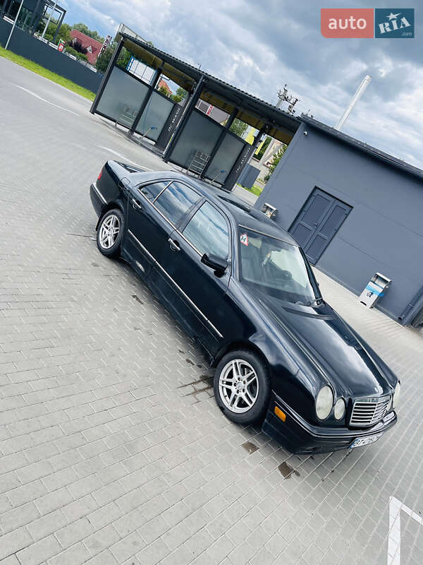 Mercedes-Benz E-Class 1998