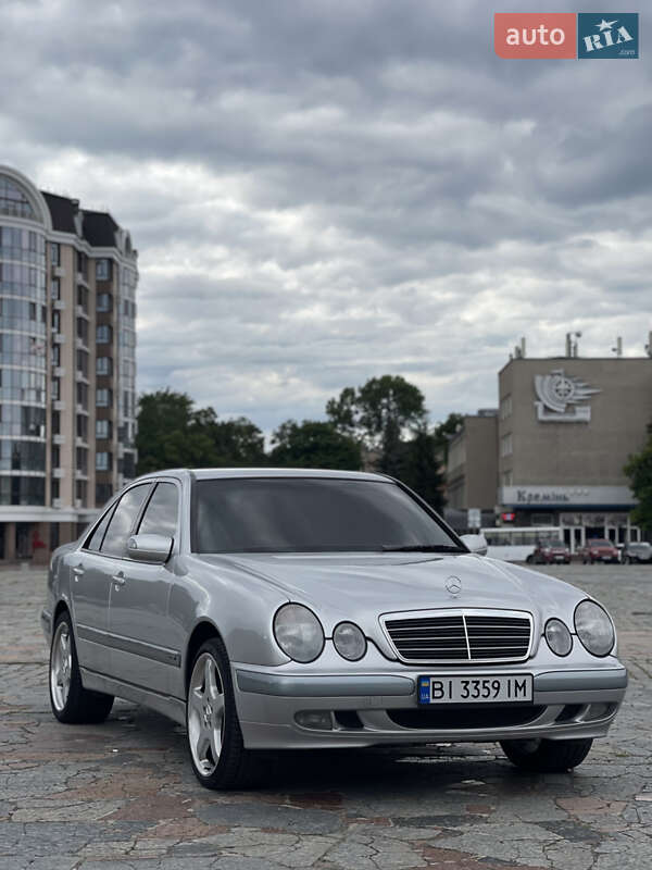 Mercedes-Benz E-Class 2000