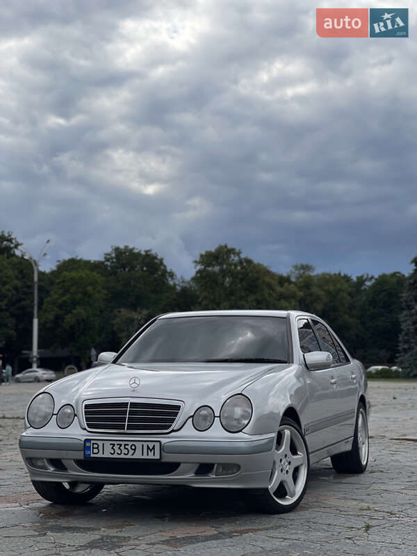 Седан Mercedes-Benz E-Class 2000 в Кременчуці