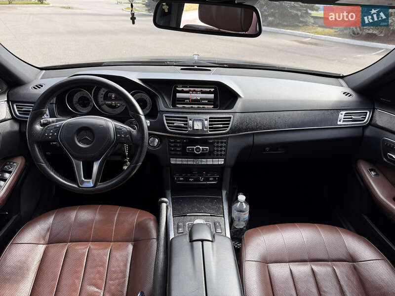 Седан Mercedes-Benz E-Class 2014 в Киеве
