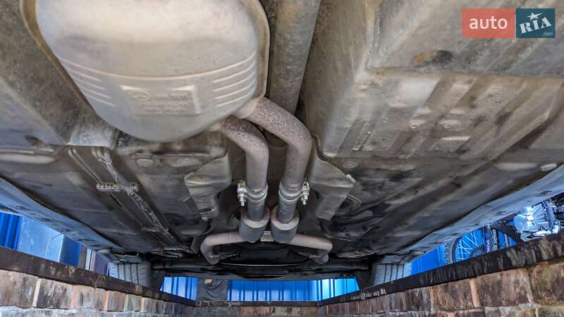 Седан Mercedes-Benz E-Class 2000 в Києві