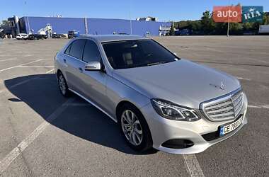 Седан Mercedes-Benz E-Class 2015 в Чернівцях