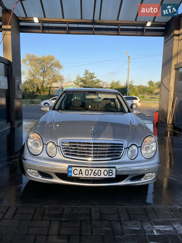 Mercedes-Benz E-Class 2004