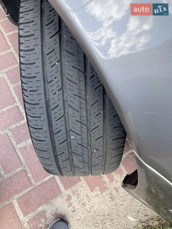 Седан Mercedes-Benz E-Class 2003 в Шостке