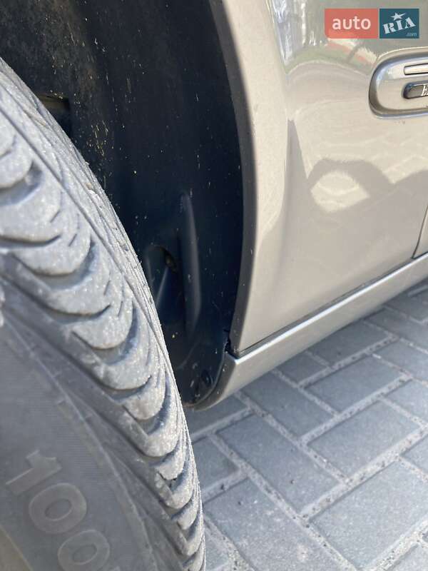 Седан Mercedes-Benz E-Class 2003 в Шостке