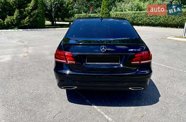 Седан Mercedes-Benz E-Class 2015 в 