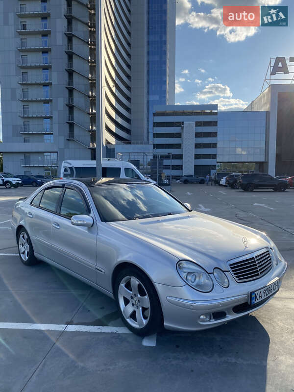 Mercedes-Benz E-Class 2002