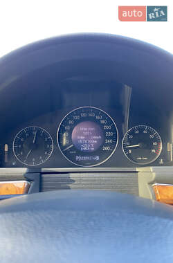 Седан Mercedes-Benz E-Class 2002 в 