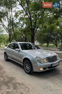 Седан Mercedes-Benz E-Class 2005 в 