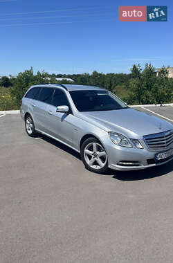 Універсал Mercedes-Benz E-Class 2012 в Ужгороді
