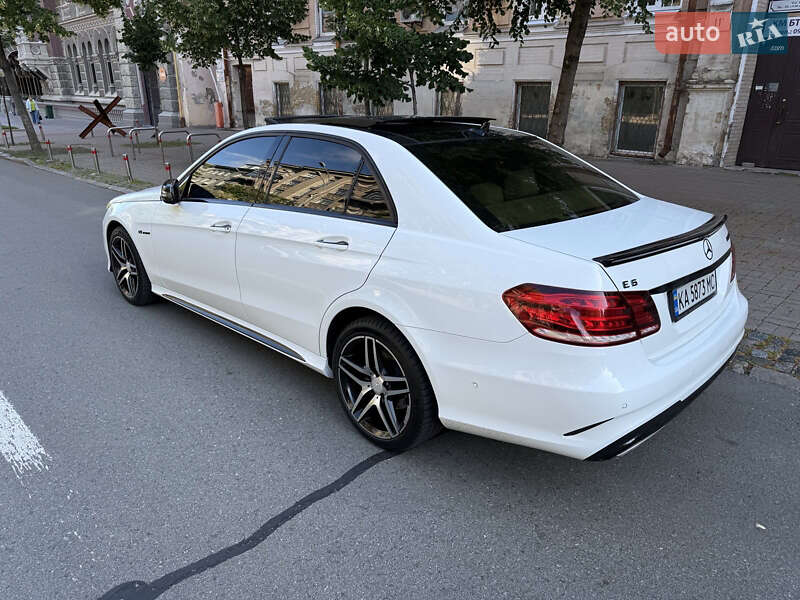 Седан Mercedes-Benz E-Class 2013 в Киеве