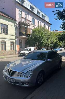 Седан Mercedes-Benz E-Class 2004 в Чернівцях
