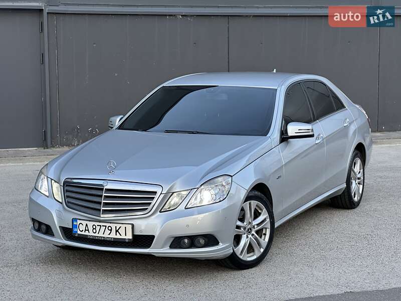 Mercedes-Benz E-Class 2011