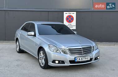 Седан Mercedes-Benz E-Class 2011 в Киеве