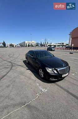 Седан Mercedes-Benz E-Class 2009 в Києві