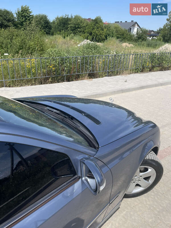 Седан Mercedes-Benz E-Class 2004 в Львове