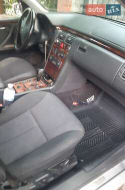 Універсал Mercedes-Benz E-Class 2000 в 