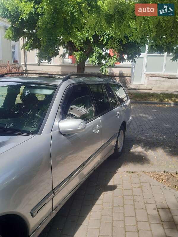 Универсал Mercedes-Benz E-Class 2000 в Ивано-Франковске