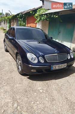Седан Mercedes-Benz E-Class 2002 в Черновцах