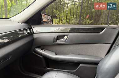 Седан Mercedes-Benz E-Class 2012 в 
