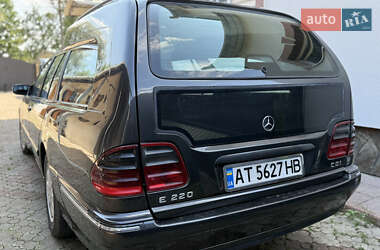 Катафалк Mercedes-Benz E-Class 2001 в 