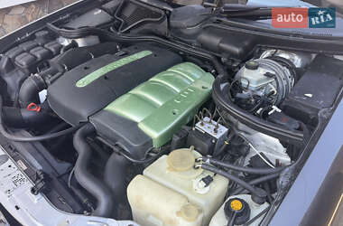 Катафалк Mercedes-Benz E-Class 2001 в 