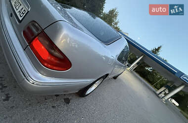 Седан Mercedes-Benz E-Class 2001 в 