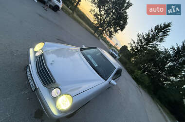 Седан Mercedes-Benz E-Class 2001 в 