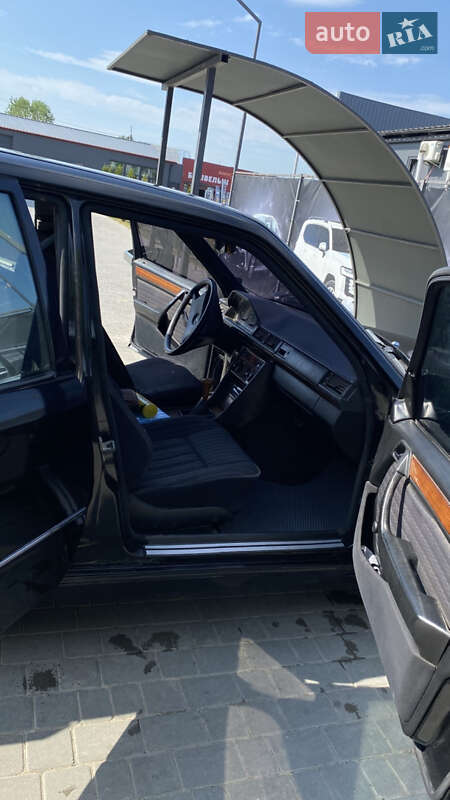 Седан Mercedes-Benz E-Class 1990 в Рогатині