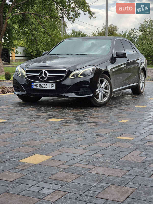 Mercedes-Benz E-Class 2010