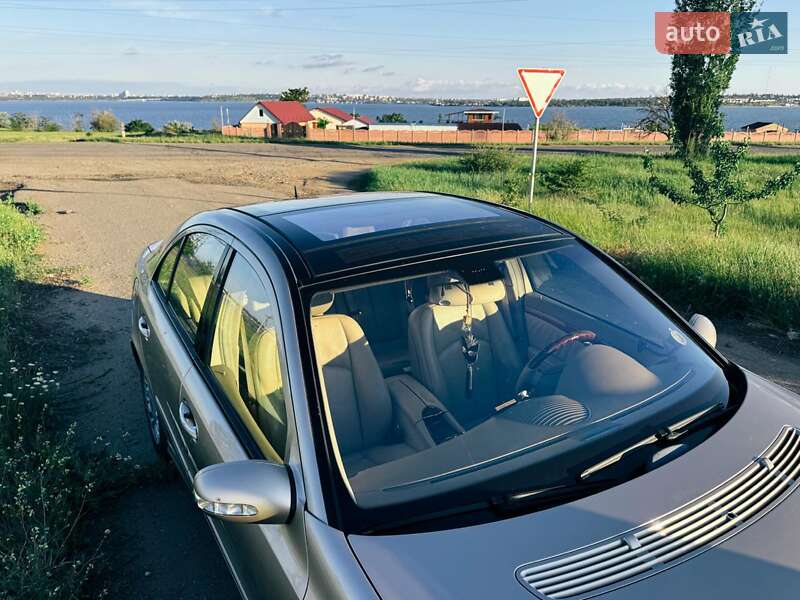 Седан Mercedes-Benz E-Class 2003 в Николаеве