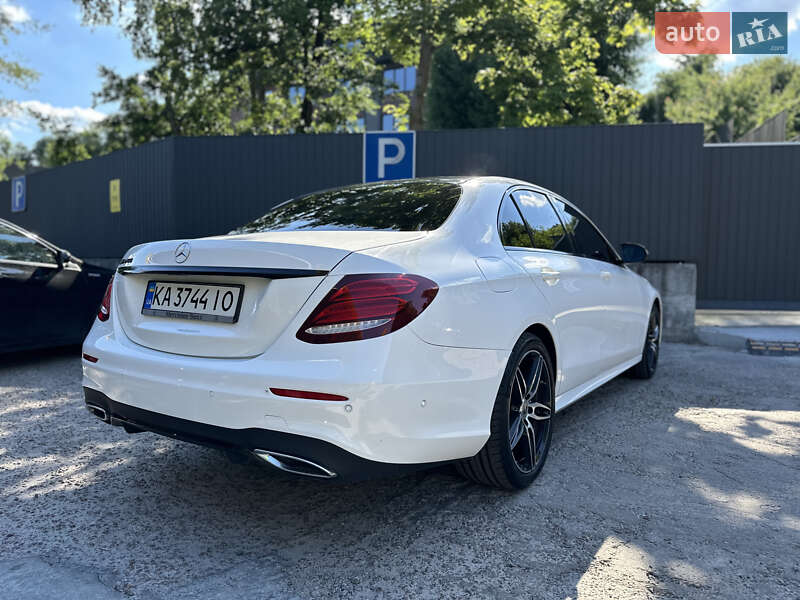 Седан Mercedes-Benz E-Class 2019 в Киеве