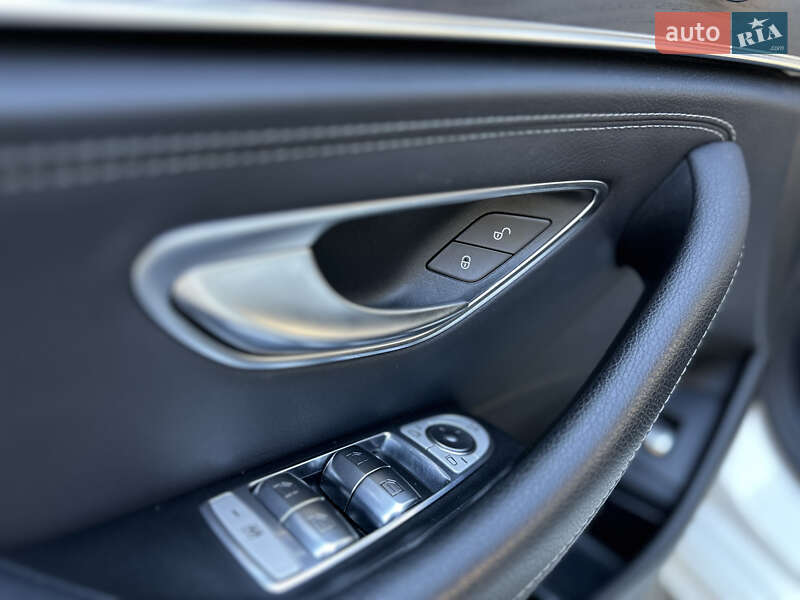 Седан Mercedes-Benz E-Class 2019 в Киеве
