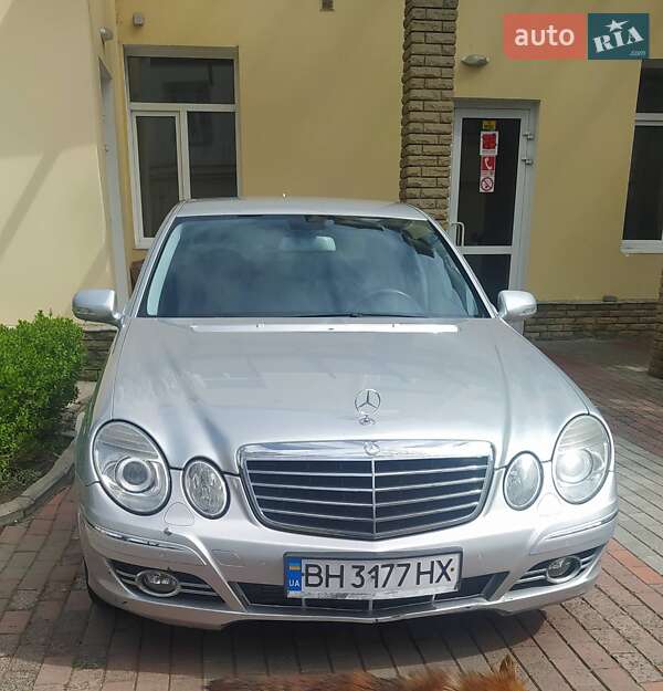 Седан Mercedes-Benz E-Class 2008 в Одессе