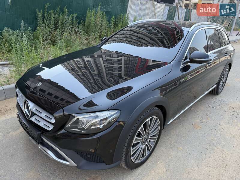 Универсал Mercedes-Benz E-Class 2018 в Киеве