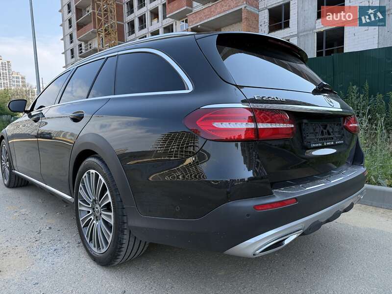 Универсал Mercedes-Benz E-Class 2018 в Киеве