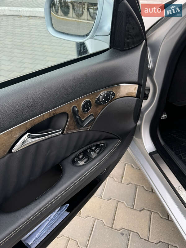 Седан Mercedes-Benz E-Class 2007 в Измаиле