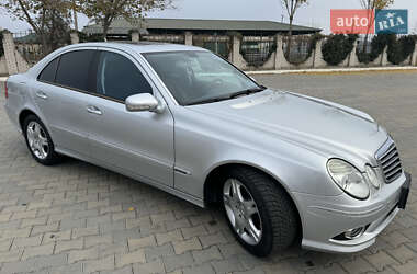 Седан Mercedes-Benz E-Class 2007 в 