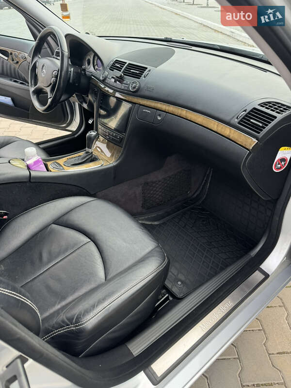 Седан Mercedes-Benz E-Class 2007 в Измаиле