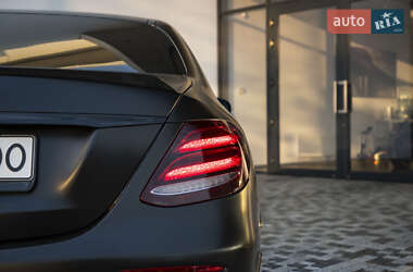 Седан Mercedes-Benz E-Class 2018 в 