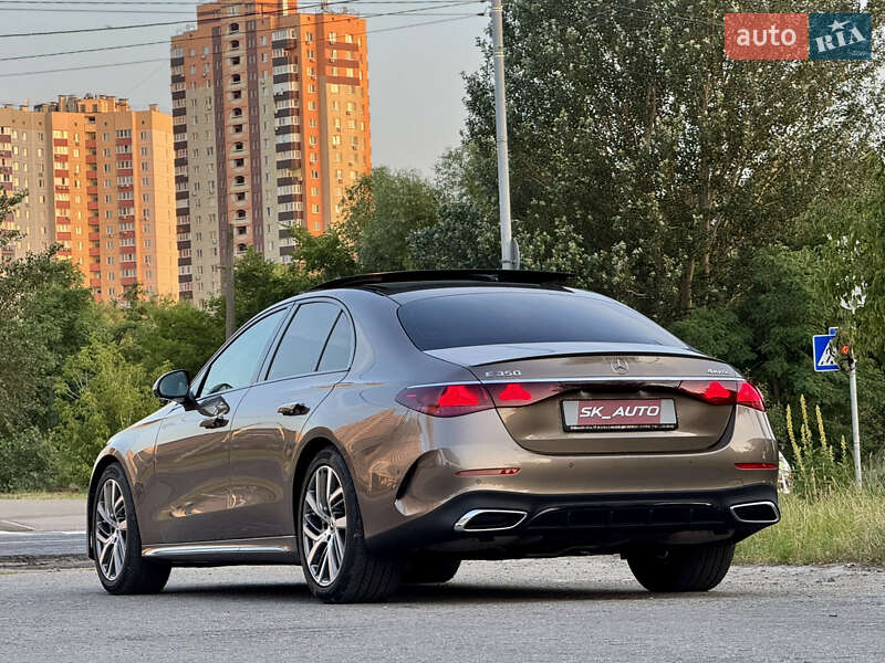 Седан Mercedes-Benz E-Class 2024 в Киеве