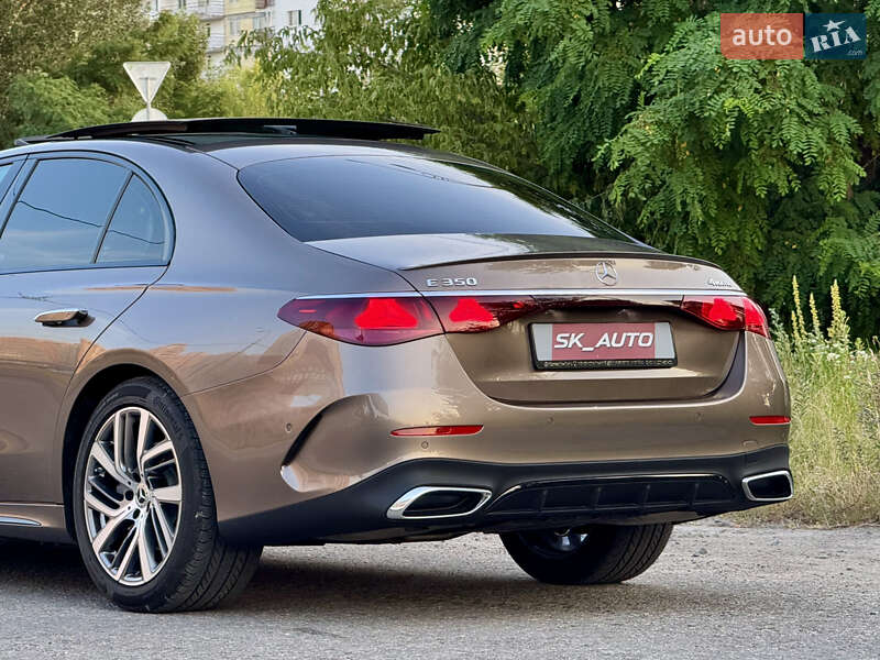 Седан Mercedes-Benz E-Class 2024 в Киеве
