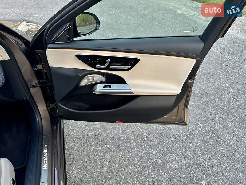 Седан Mercedes-Benz E-Class 2024 в Киеве
