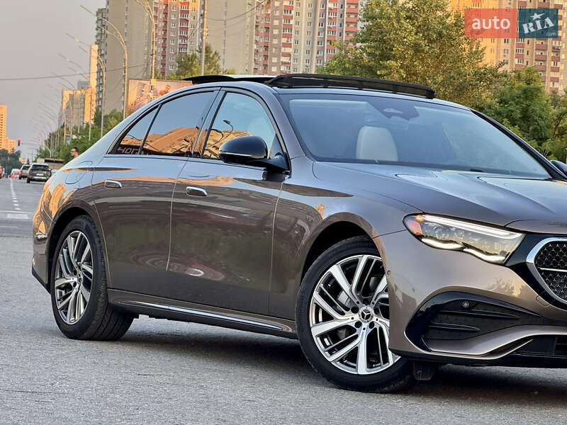Седан Mercedes-Benz E-Class 2024 в Киеве